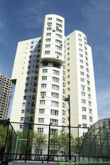 南門(mén)國際城F1高層住宅樓（新疆建筑工程天山獎、江蘇省省外“揚子杯”）